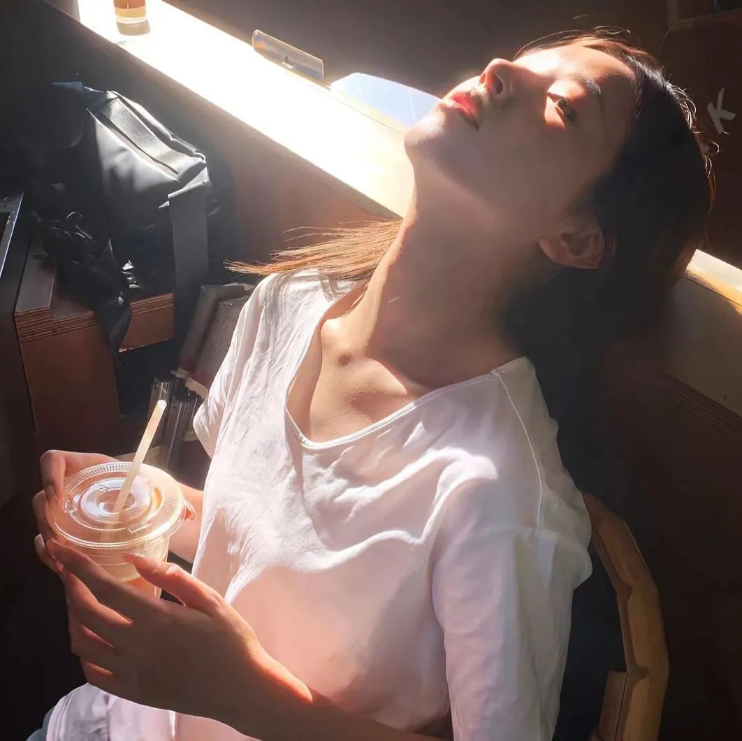 灭绝 海报
